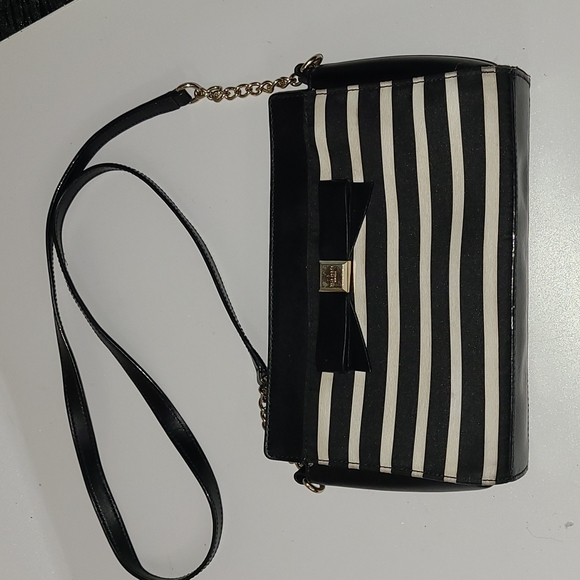 kate spade Handbags - Kate Spade stripped bag